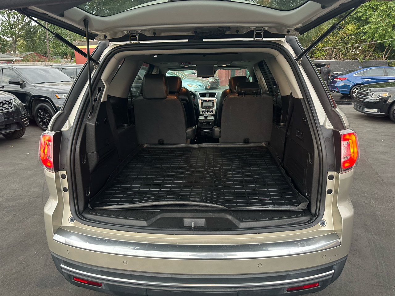 GMC Acadia Limited FWD 2017 GMC Acadia Limited FWD 2017