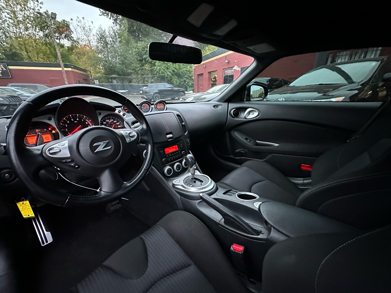 Nissan 370Z Coupe Sport Auto 2015 Nissan 370Z Coupe Sport Auto 2015