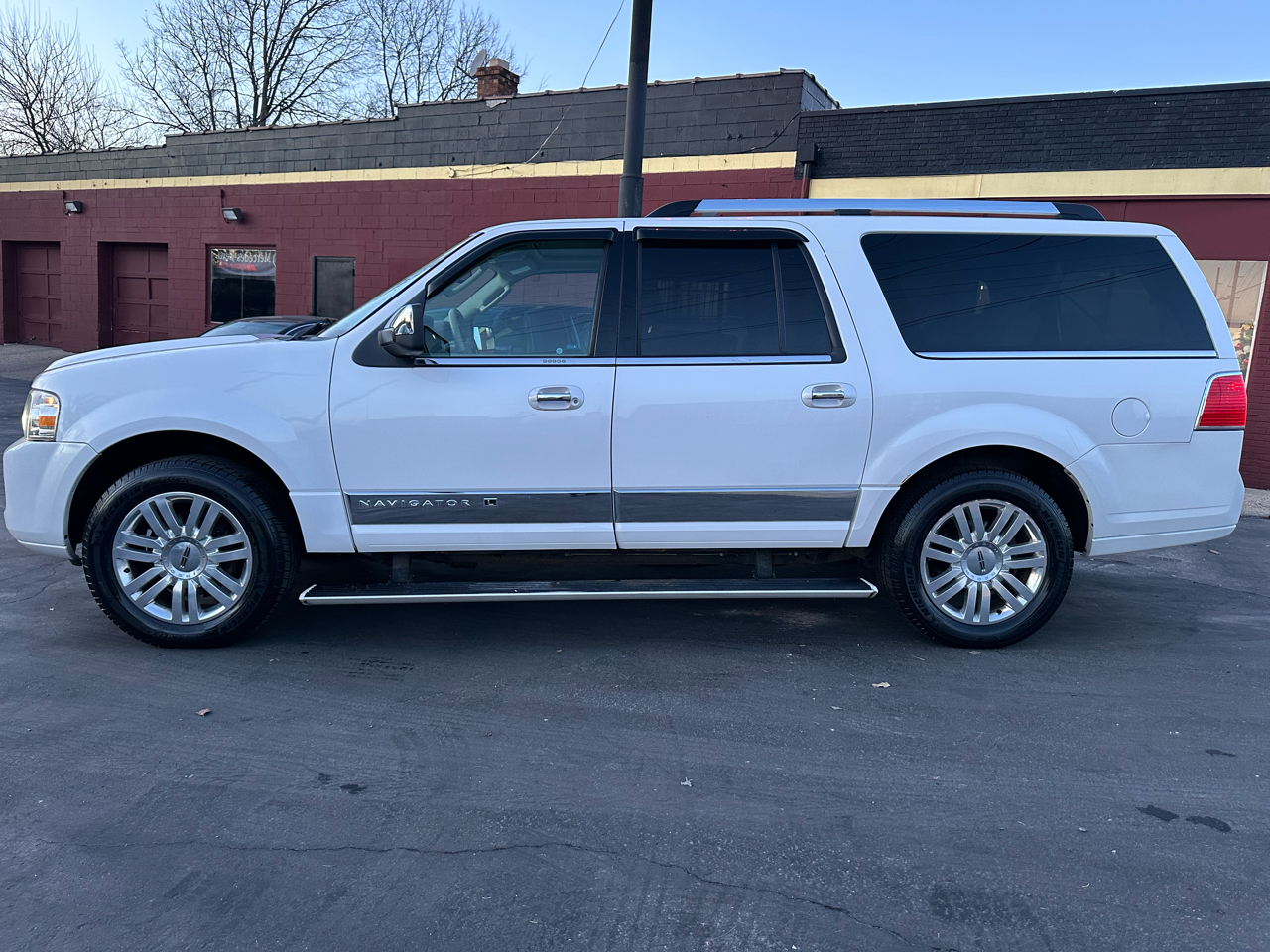 Lincoln Navigator L 4WD 2013