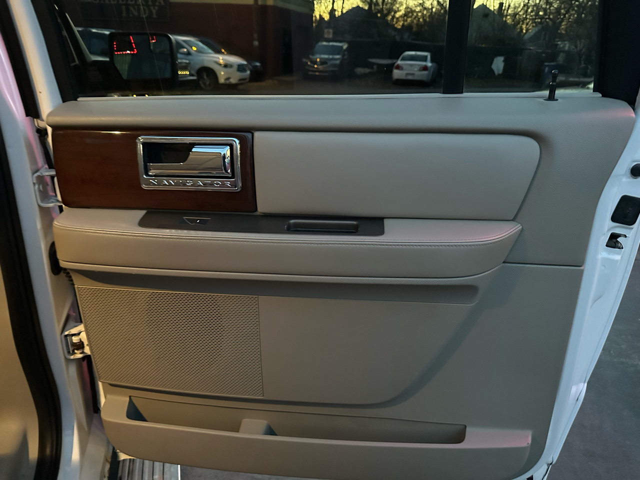 Lincoln Navigator L 4WD 2013