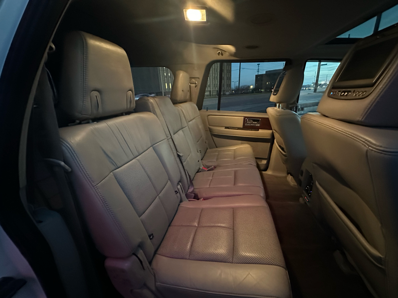 Lincoln Navigator L 4WD 2013