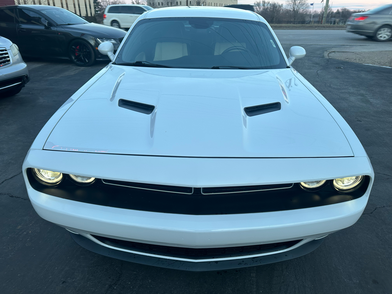 Dodge Challenger SXT Plus 2015