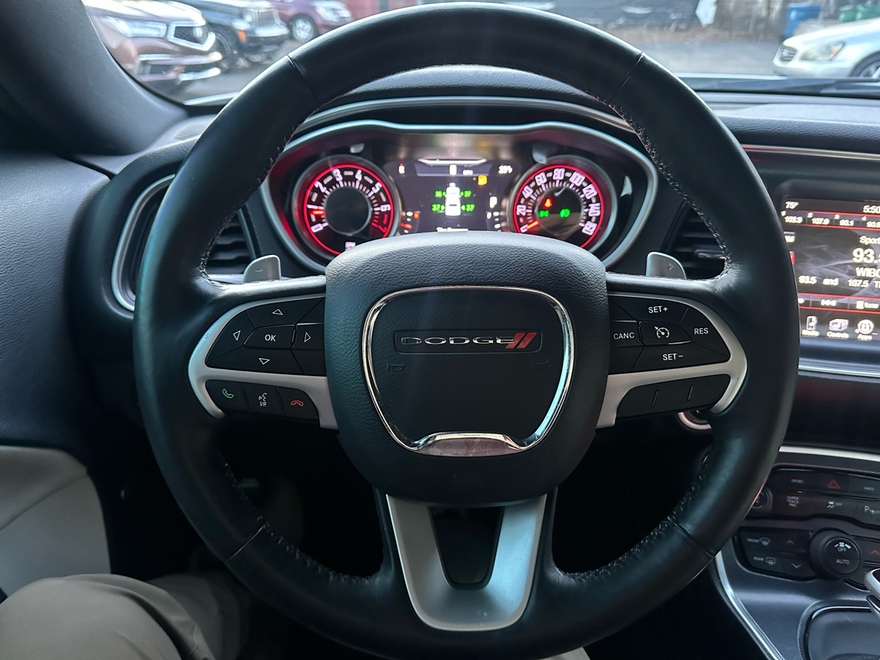 Dodge Challenger SXT Plus 2015