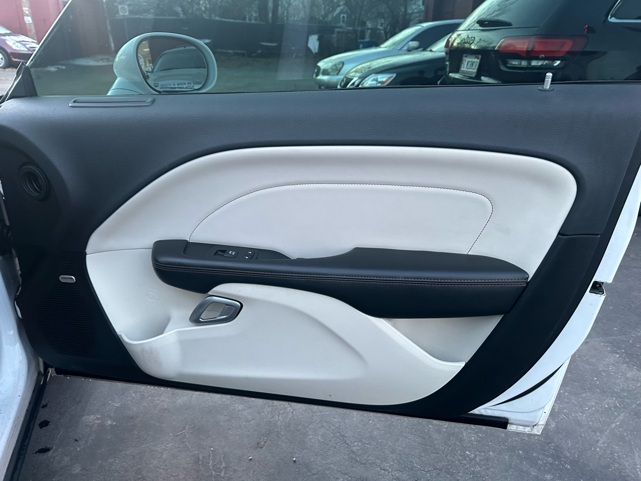 Dodge Challenger SXT Plus 2015