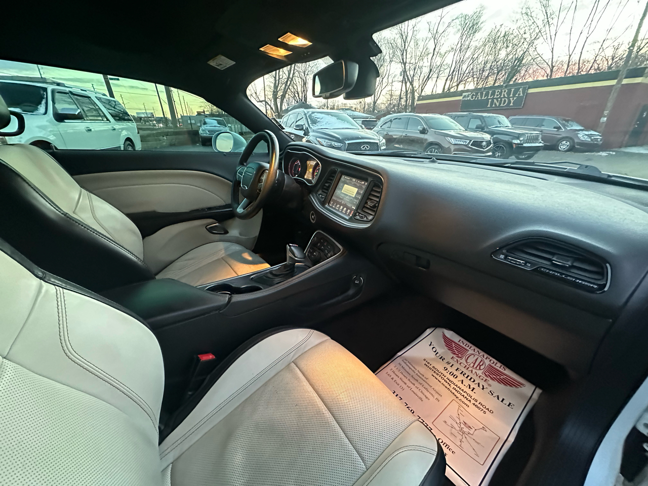 Dodge Challenger SXT Plus 2015