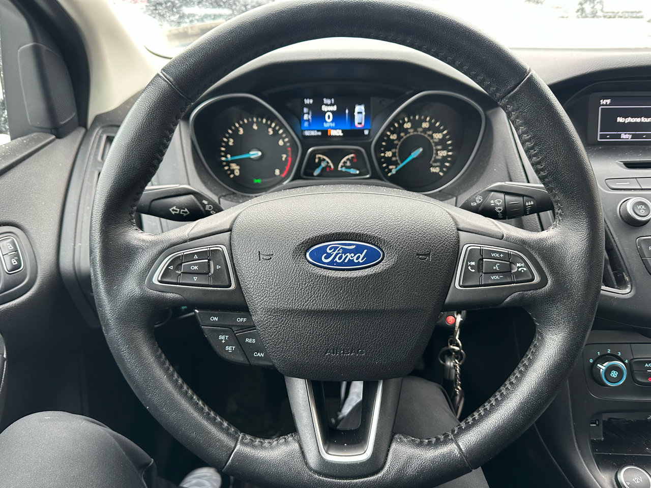 Ford Focus SE Sedan 2016