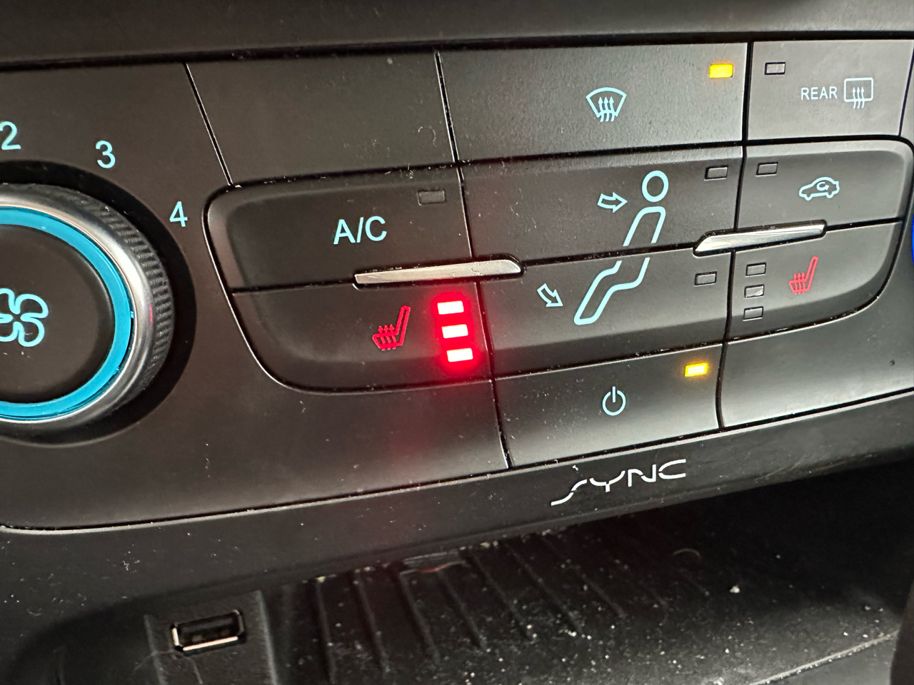 Ford Focus SE Sedan 2016