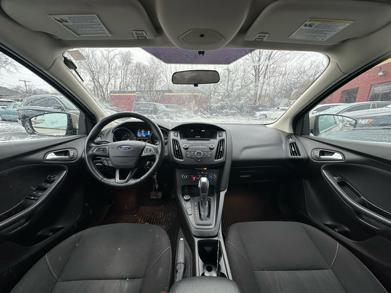 Ford Focus SE Sedan 2016