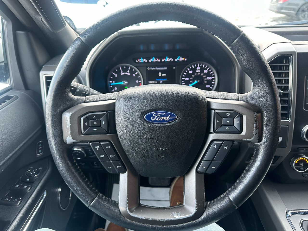 Ford Expedition XLT 2WD 2018