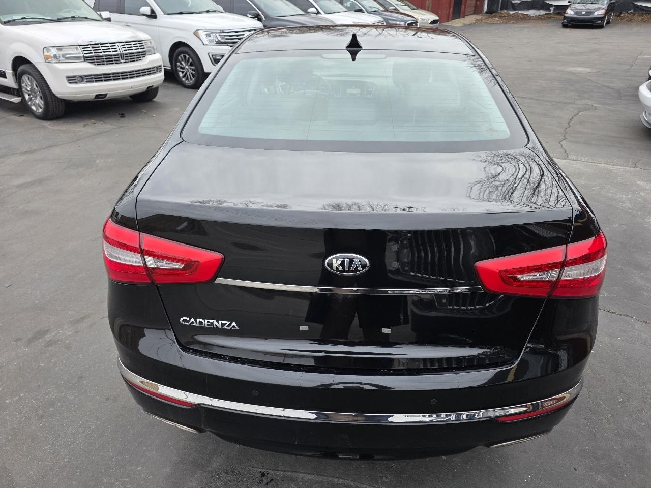 Kia Cadenza Sedan 2014