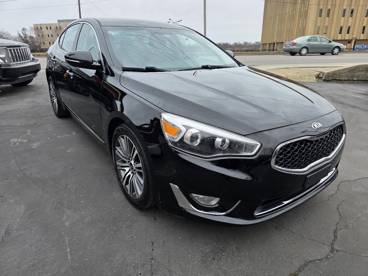 Kia Cadenza Sedan 2014