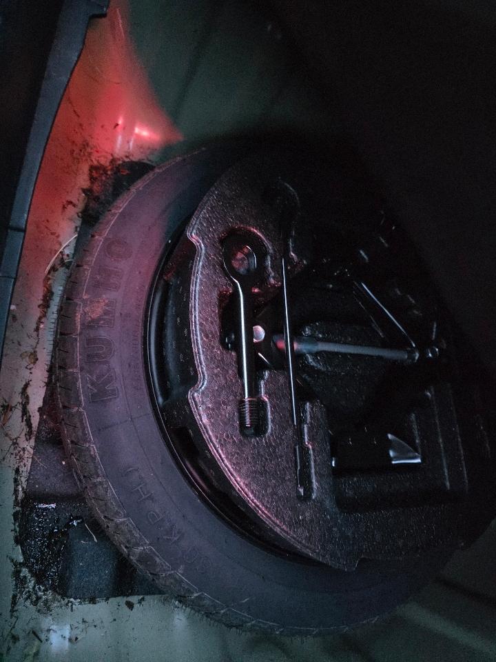 Kia Cadenza Sedan 2014