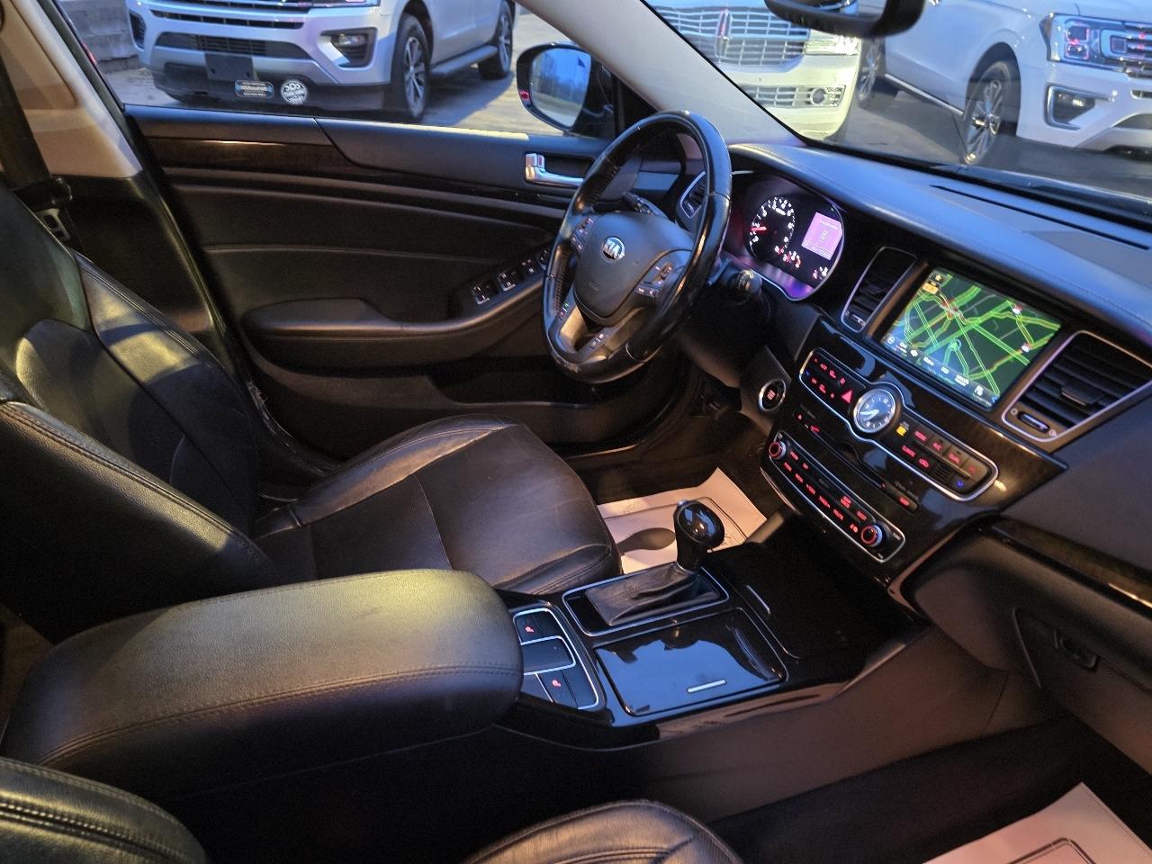 Kia Cadenza Sedan 2014