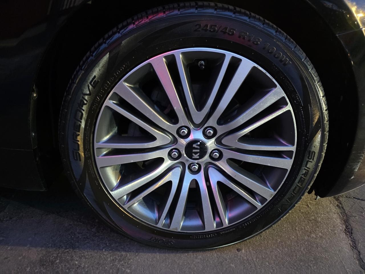 Kia Cadenza Sedan 2014