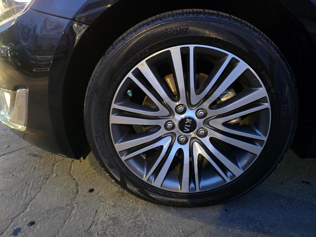 Kia Cadenza Sedan 2014