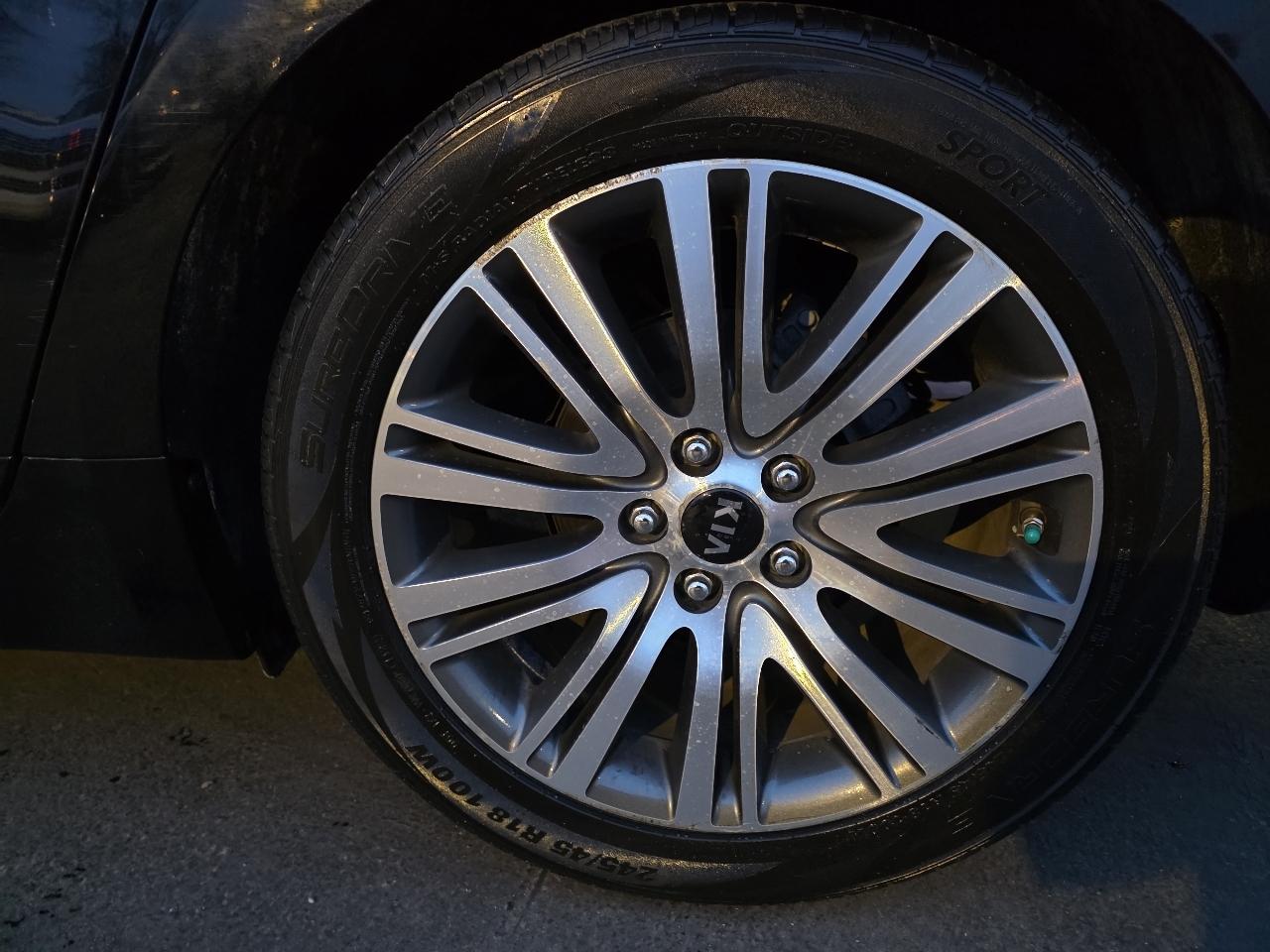 Kia Cadenza Sedan 2014