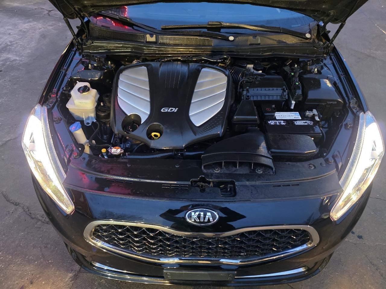 Kia Cadenza Sedan 2014