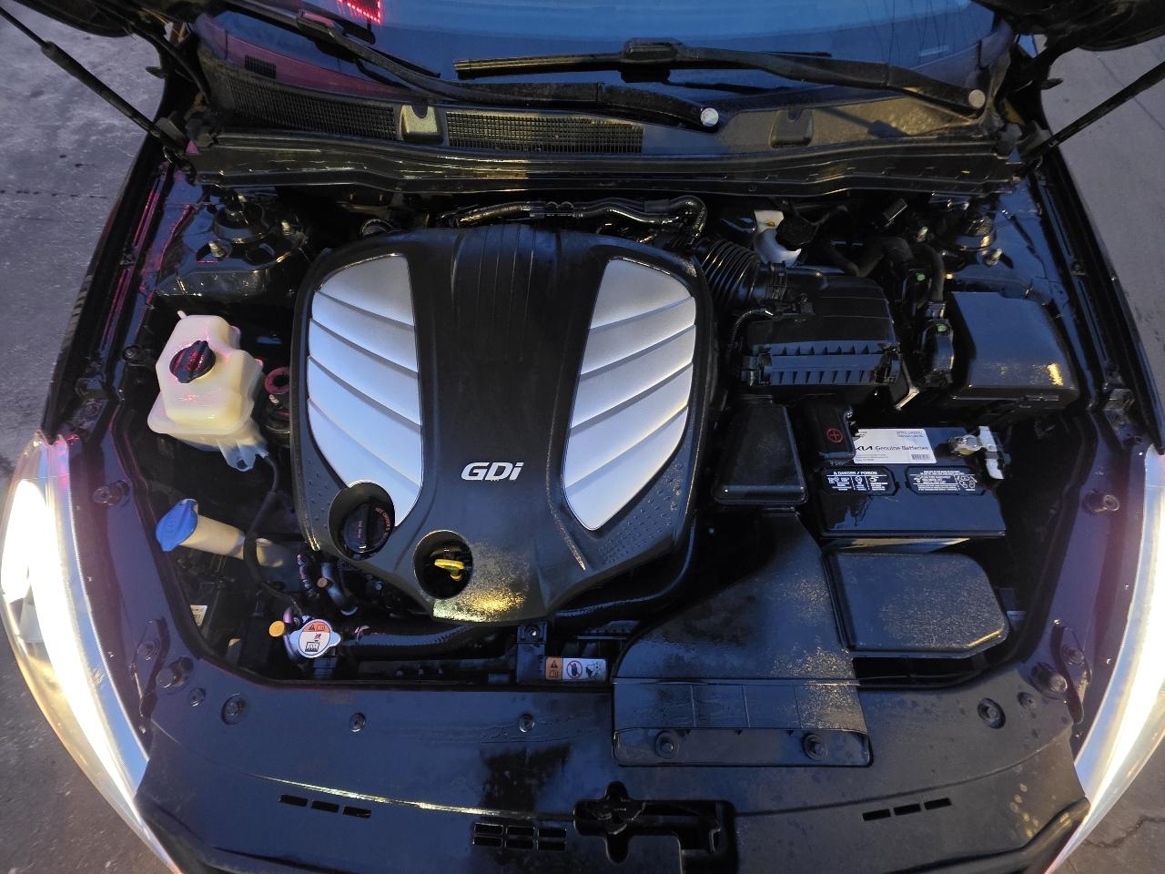 Kia Cadenza Sedan 2014