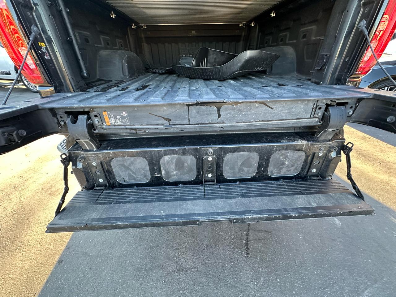 GMC Sierra 1500 SLT Crew Cab Long Box 4WD 2019