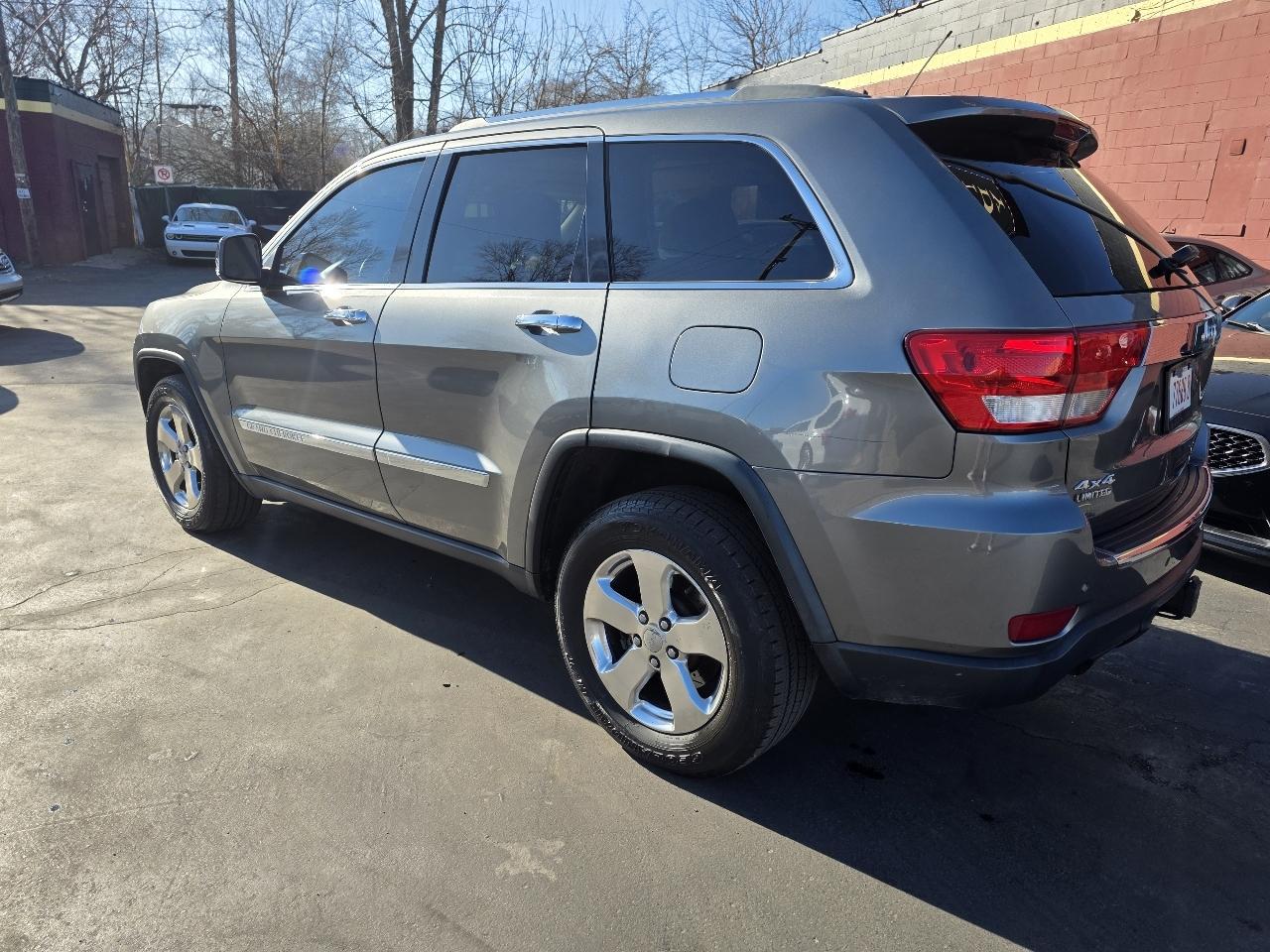 Jeep Grand Cherokee Limited 4WD 2013