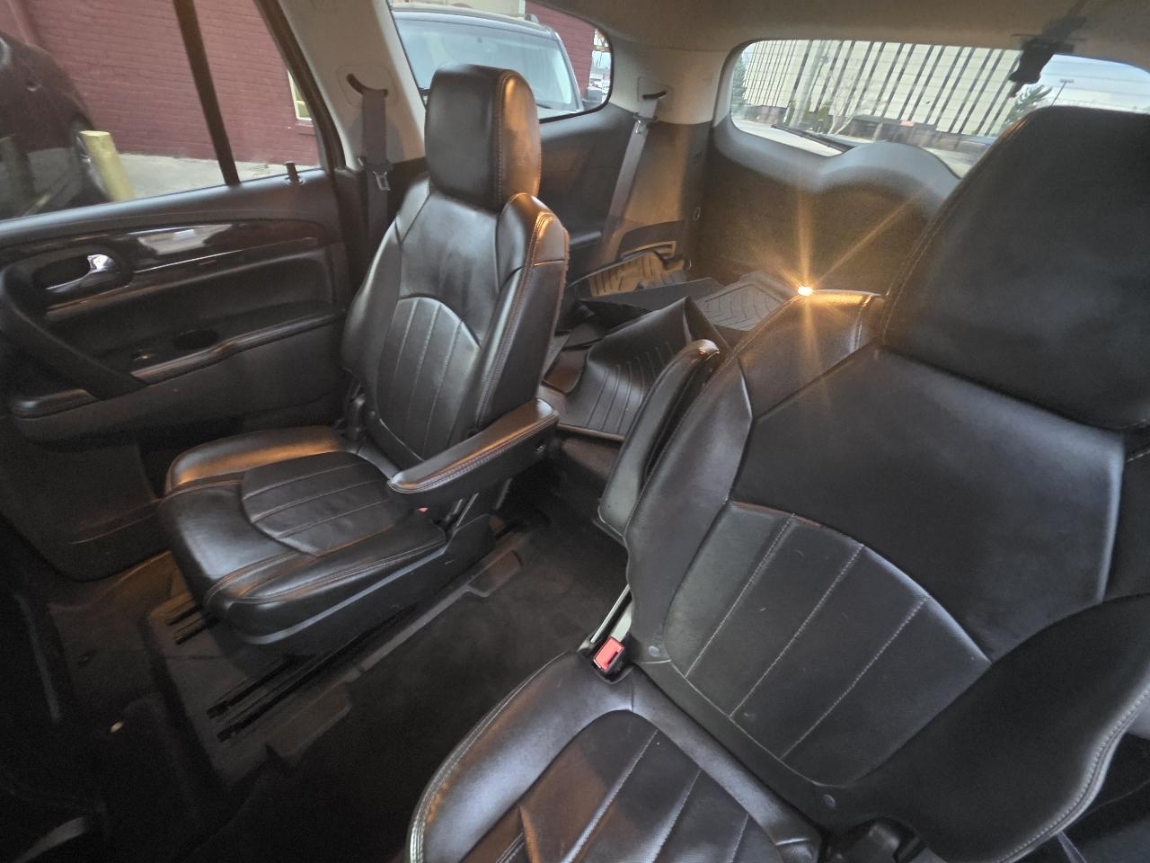 Buick Enclave Leather AWD 2015