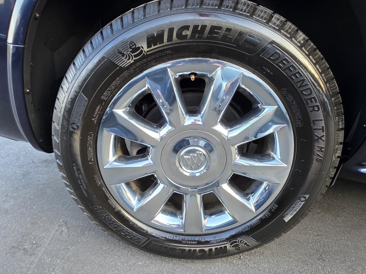 Buick Enclave Leather AWD 2015