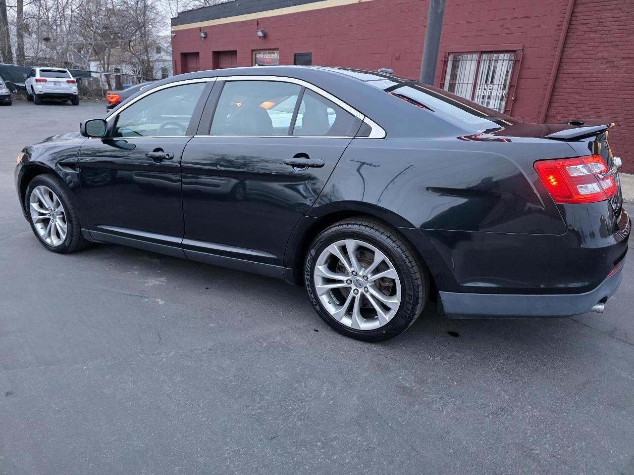 Ford Taurus SHO AWD 2014