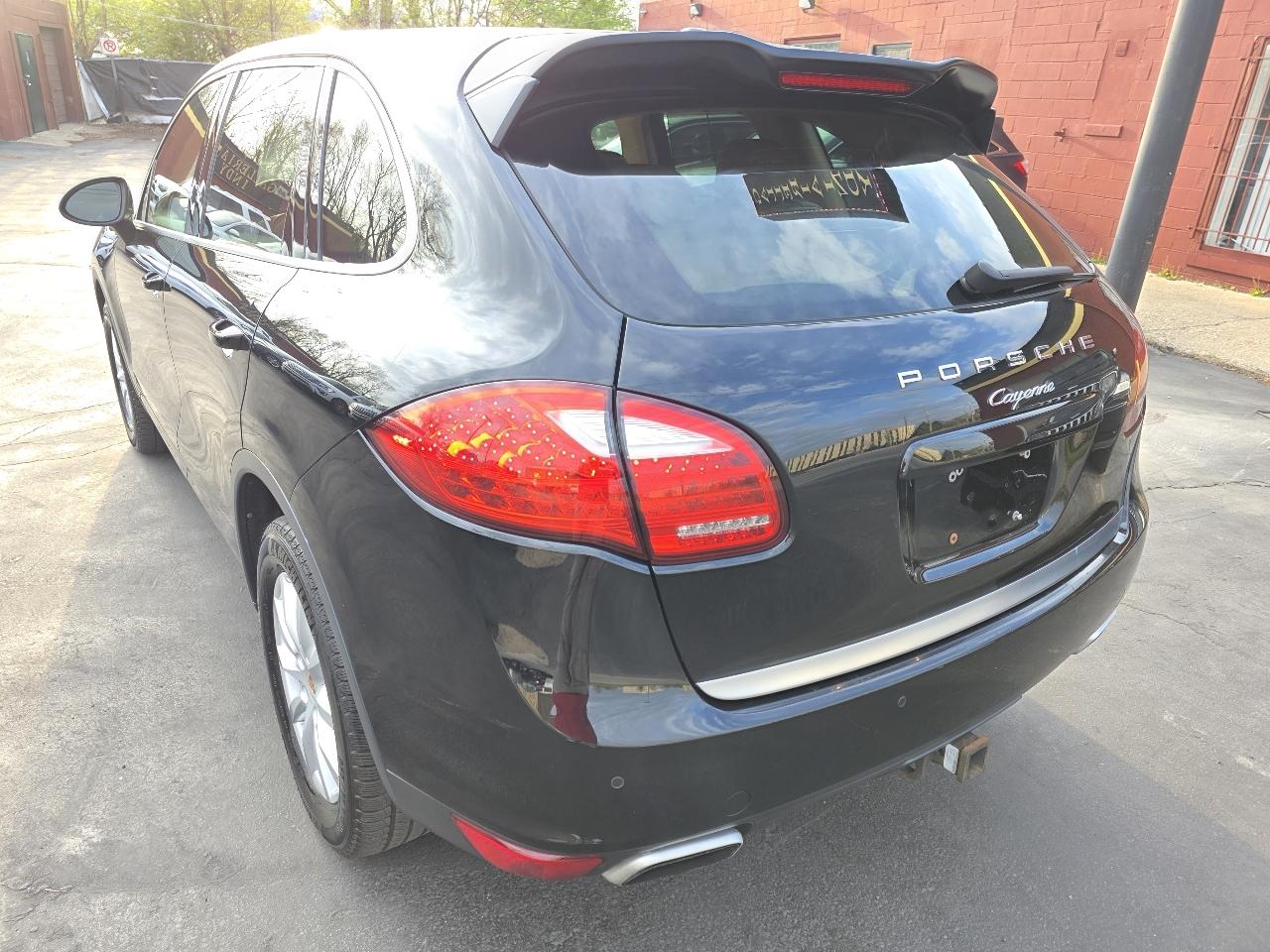 Porsche Cayenne Base 2013