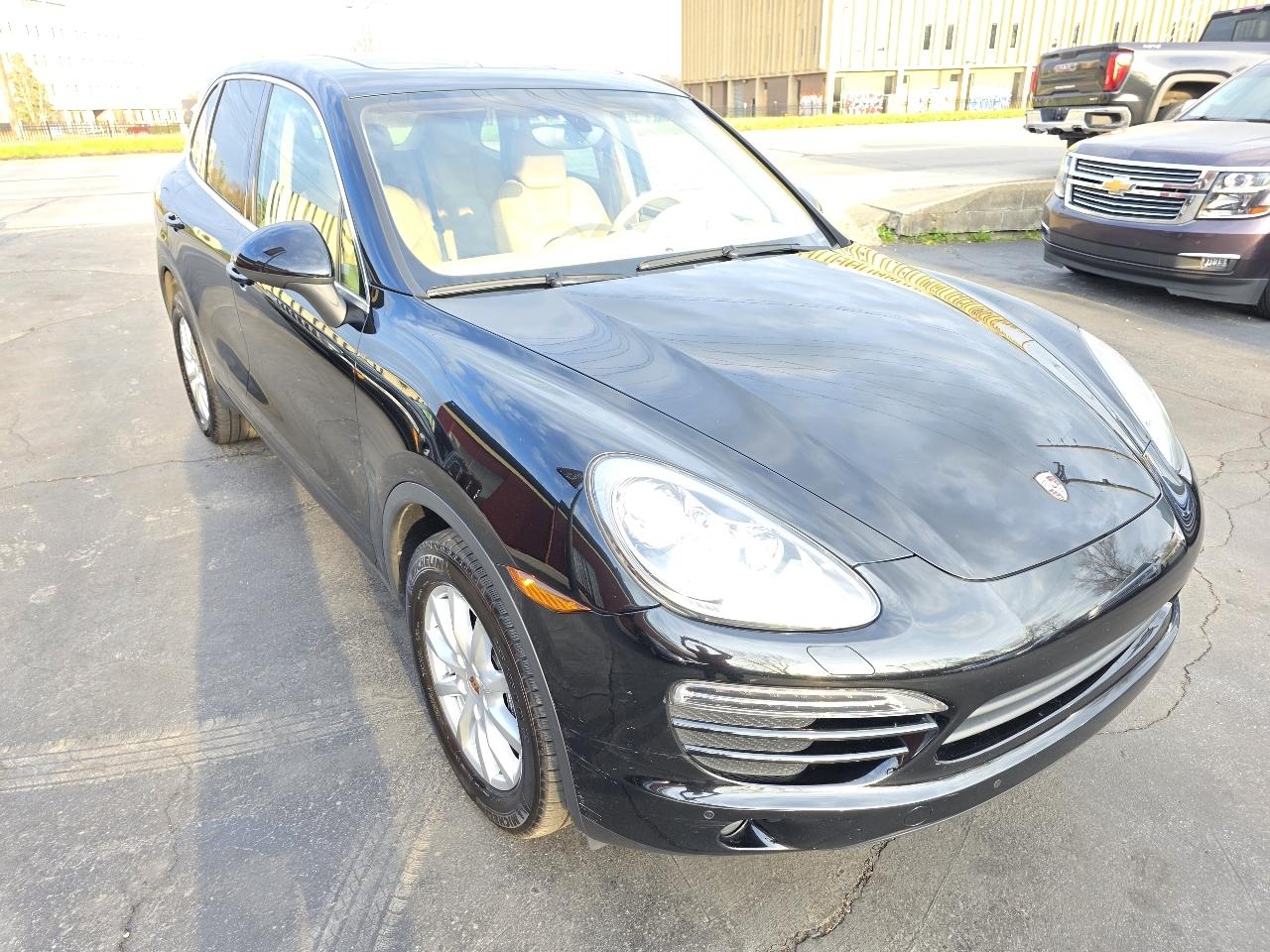 Porsche Cayenne Base 2013