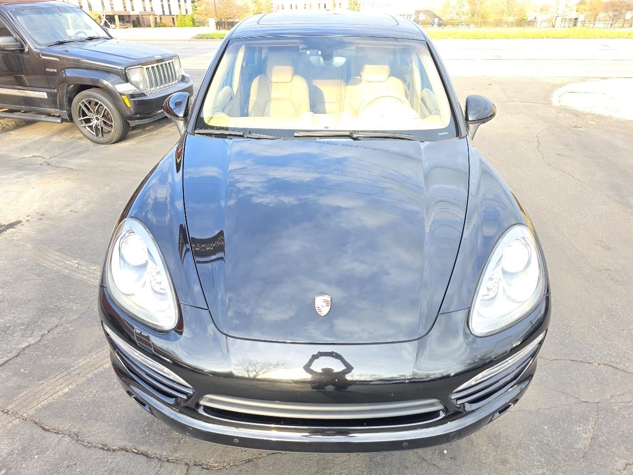 Porsche Cayenne Base 2013