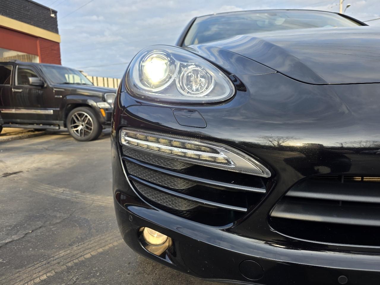 Porsche Cayenne Base 2013
