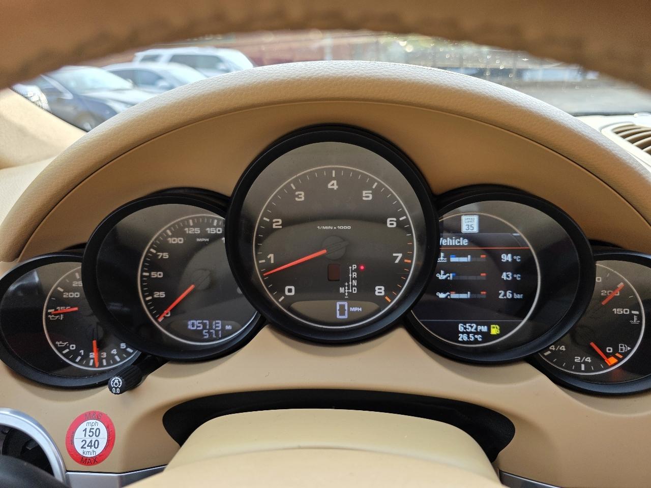 Porsche Cayenne Base 2013