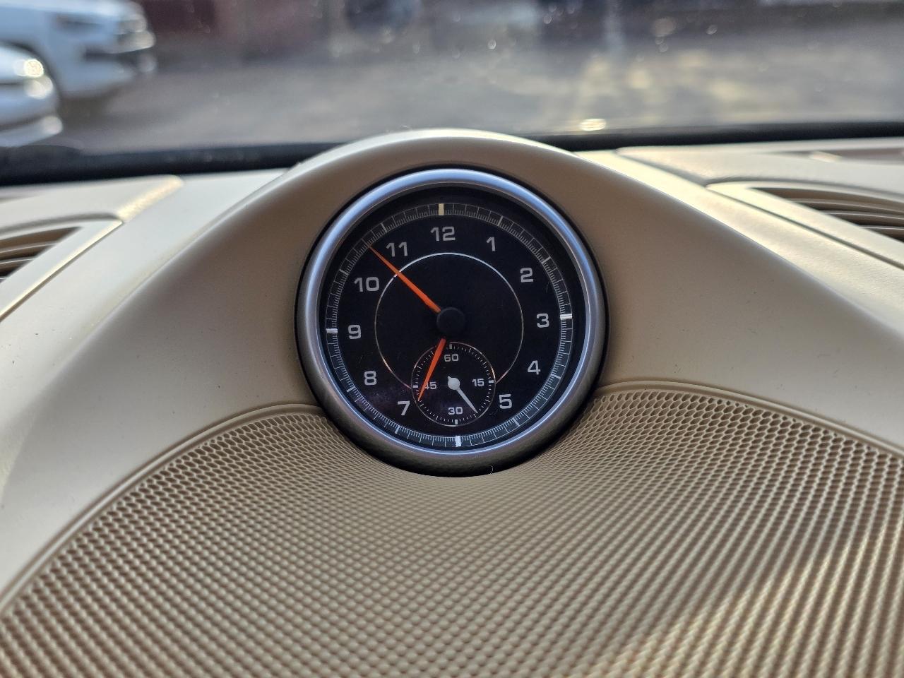 Porsche Cayenne Base 2013