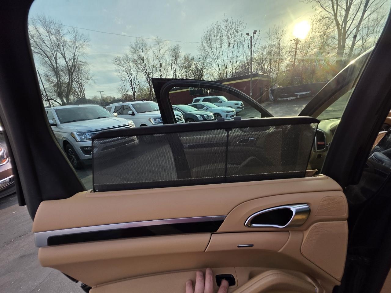 Porsche Cayenne Base 2013