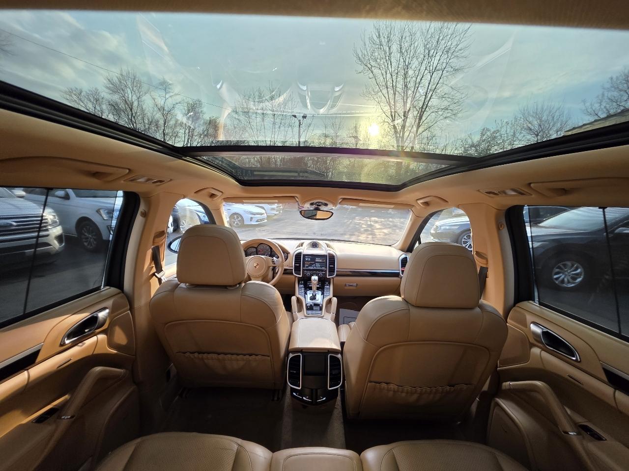 Porsche Cayenne Base 2013