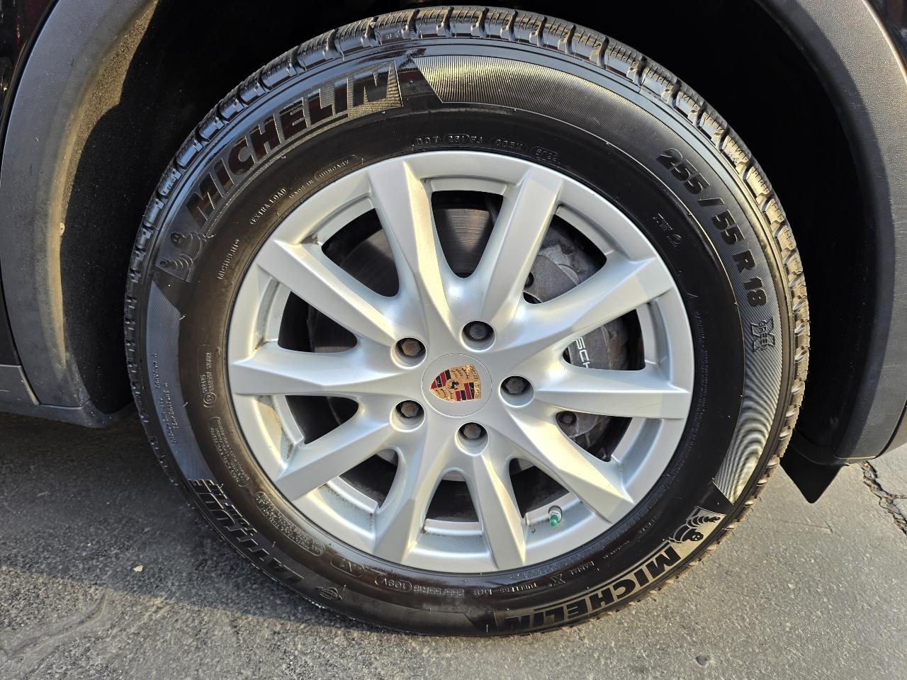 Porsche Cayenne Base 2013