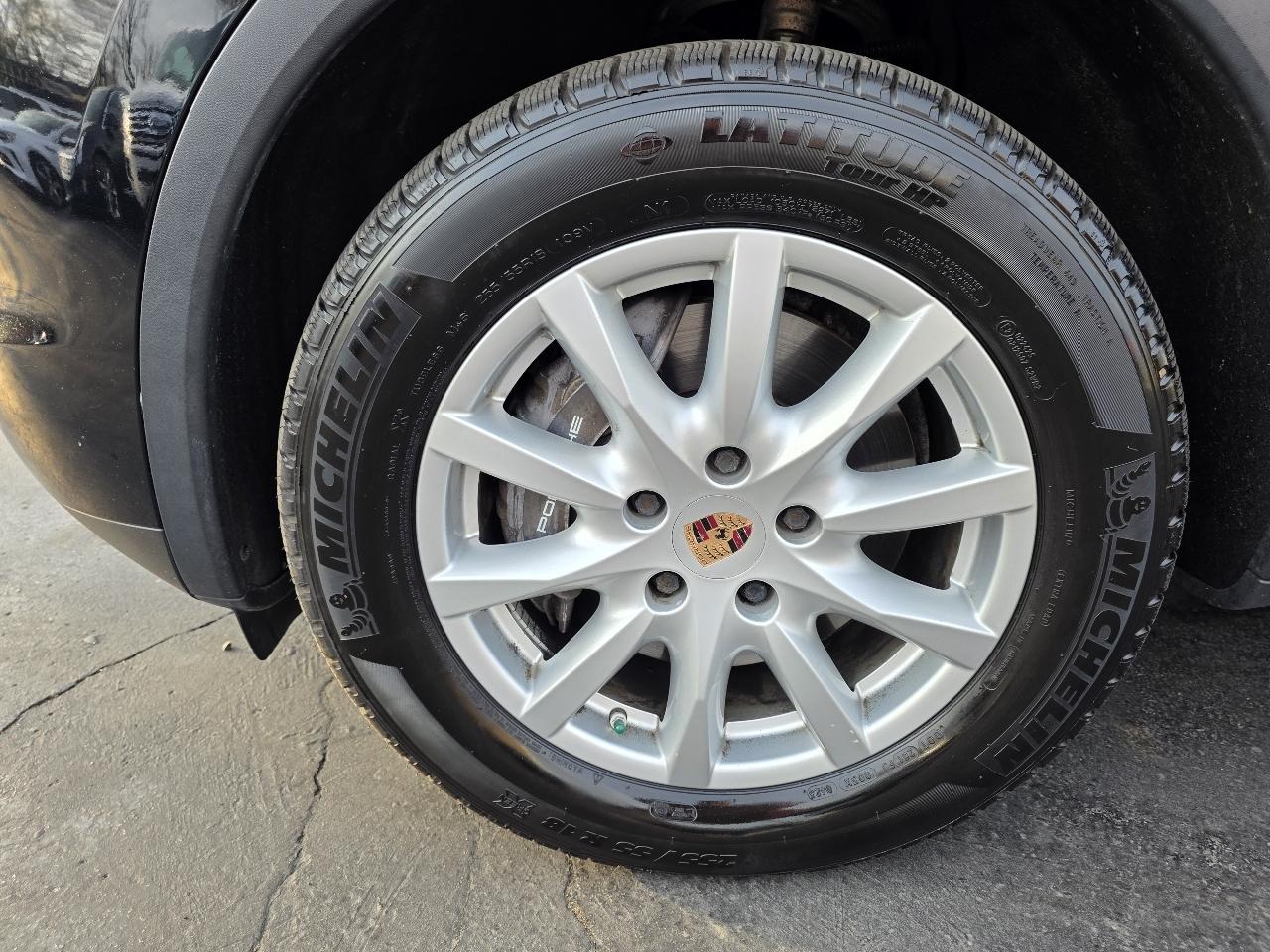 Porsche Cayenne Base 2013