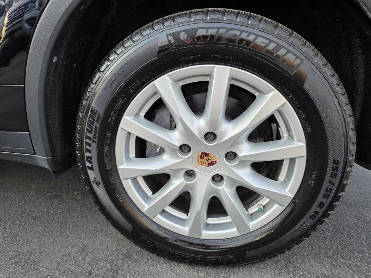 Porsche Cayenne Base 2013