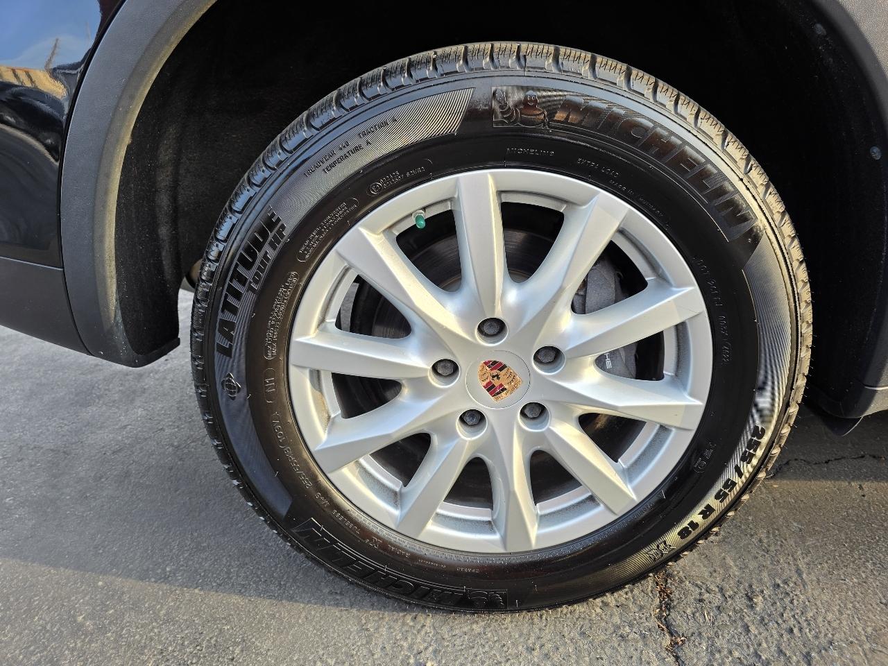 Porsche Cayenne Base 2013