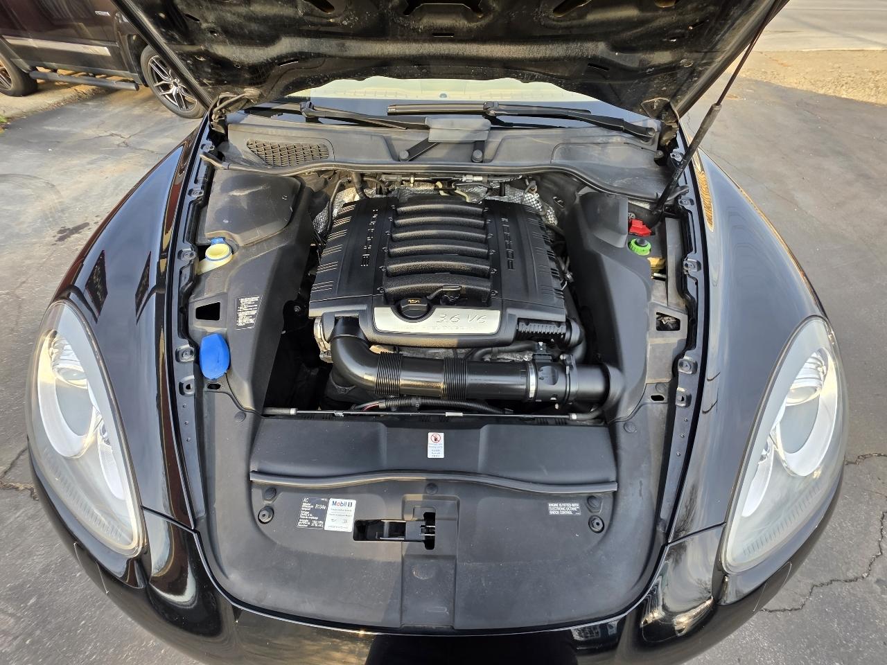 Porsche Cayenne Base 2013