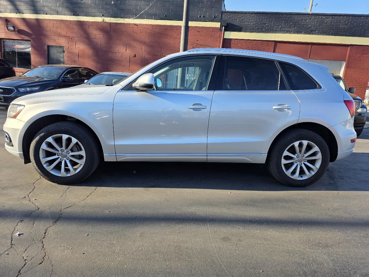 Audi Q5 quattro 4dr 2.0T Premium Plus 2013