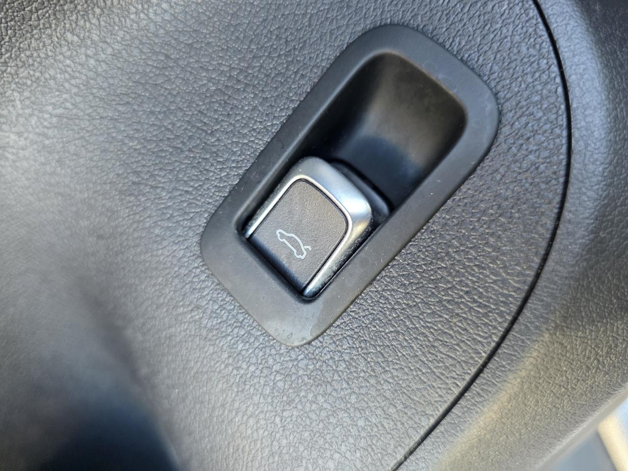 Audi Q5 quattro 4dr 2.0T Premium Plus 2013