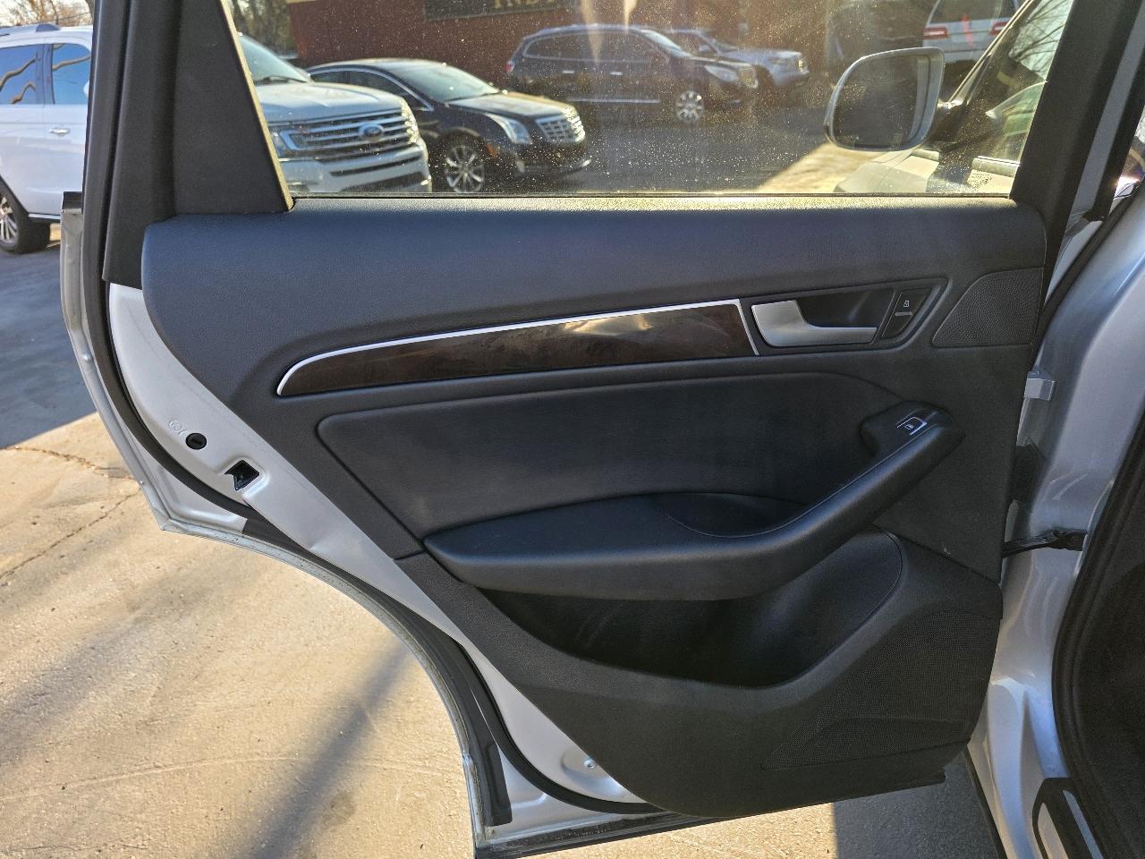 Audi Q5 quattro 4dr 2.0T Premium Plus 2013