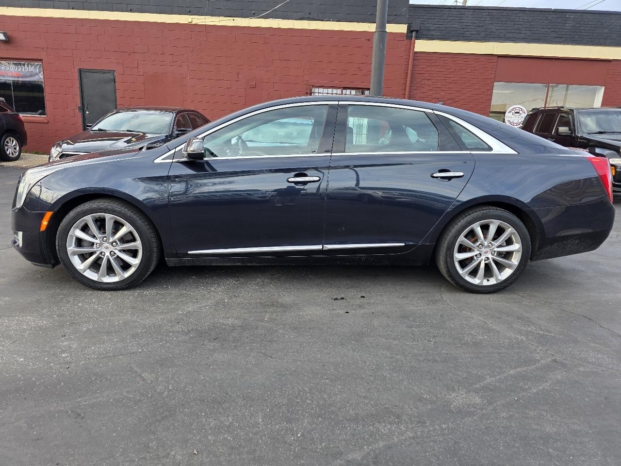 Cadillac XTS Luxury 2013