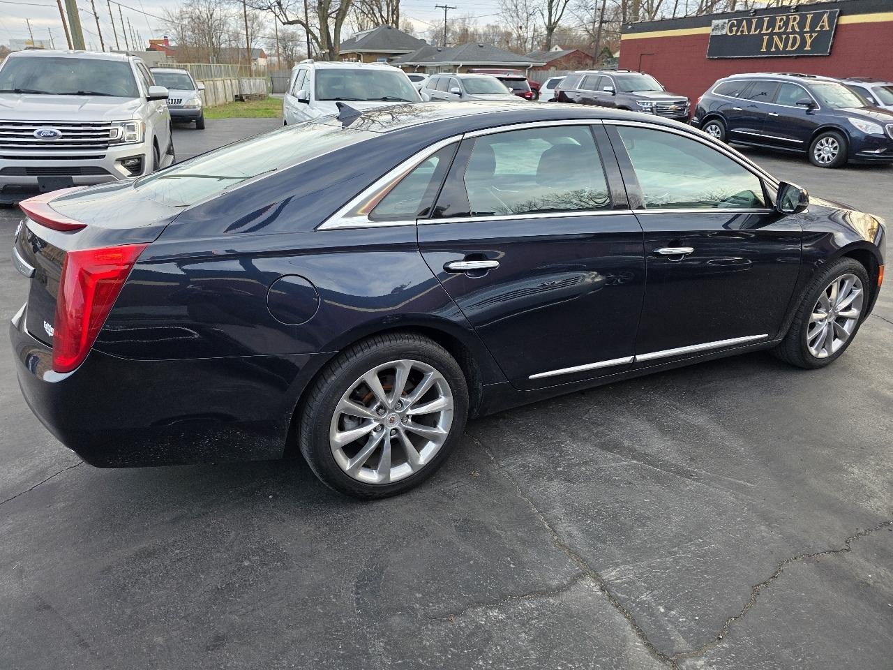 Cadillac XTS Luxury 2013