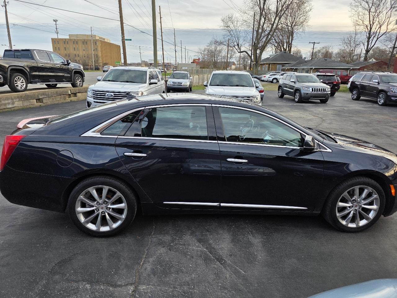 Cadillac XTS Luxury 2013
