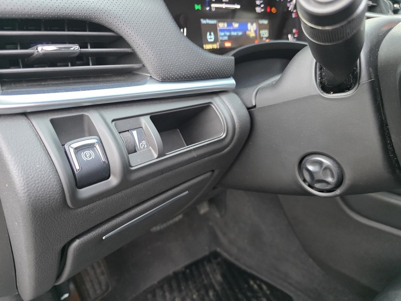 Cadillac XTS Luxury 2013