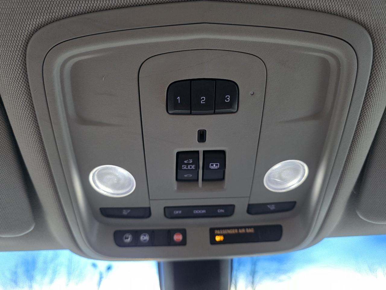 Cadillac XTS Luxury 2013