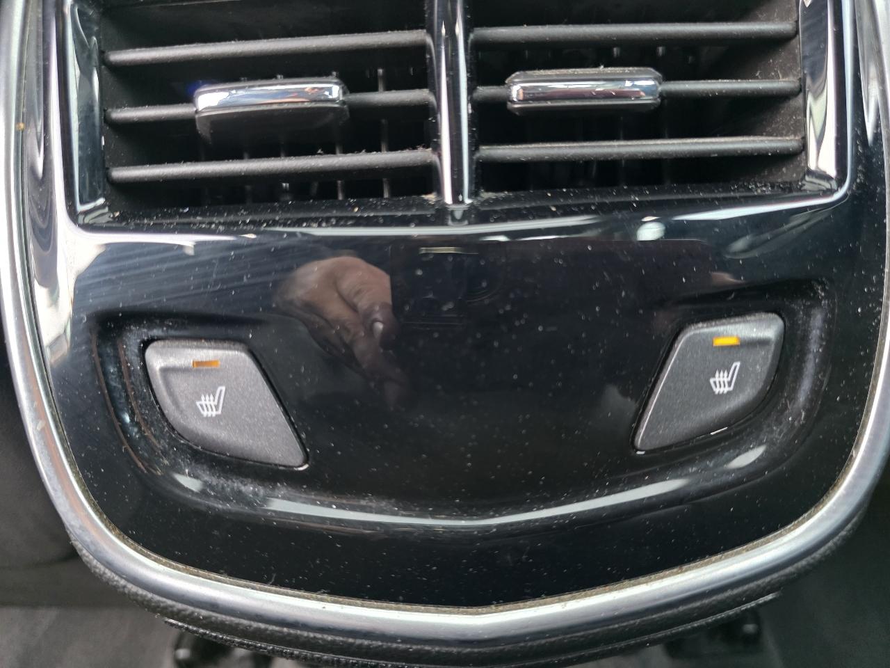 Cadillac XTS Luxury 2013