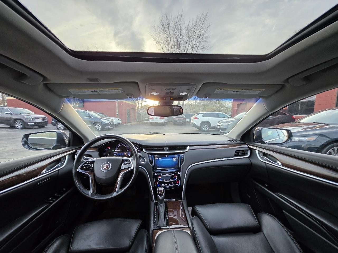 Cadillac XTS Luxury 2013